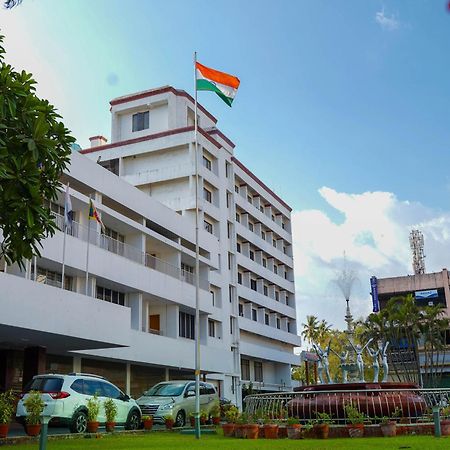 Casino Hotels Ltd Thrissur Exterior foto