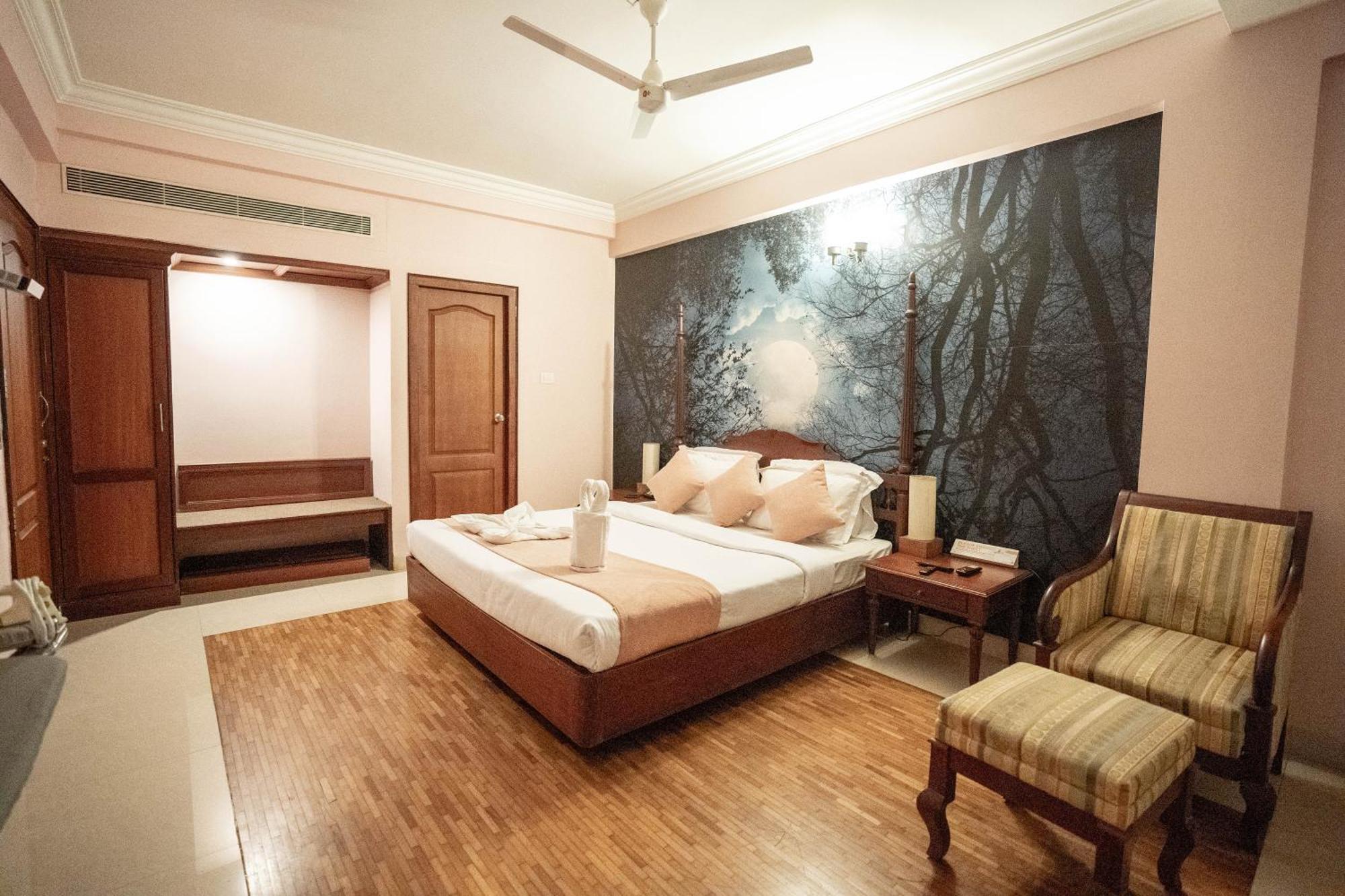 Casino Hotels Ltd Thrissur Exterior foto