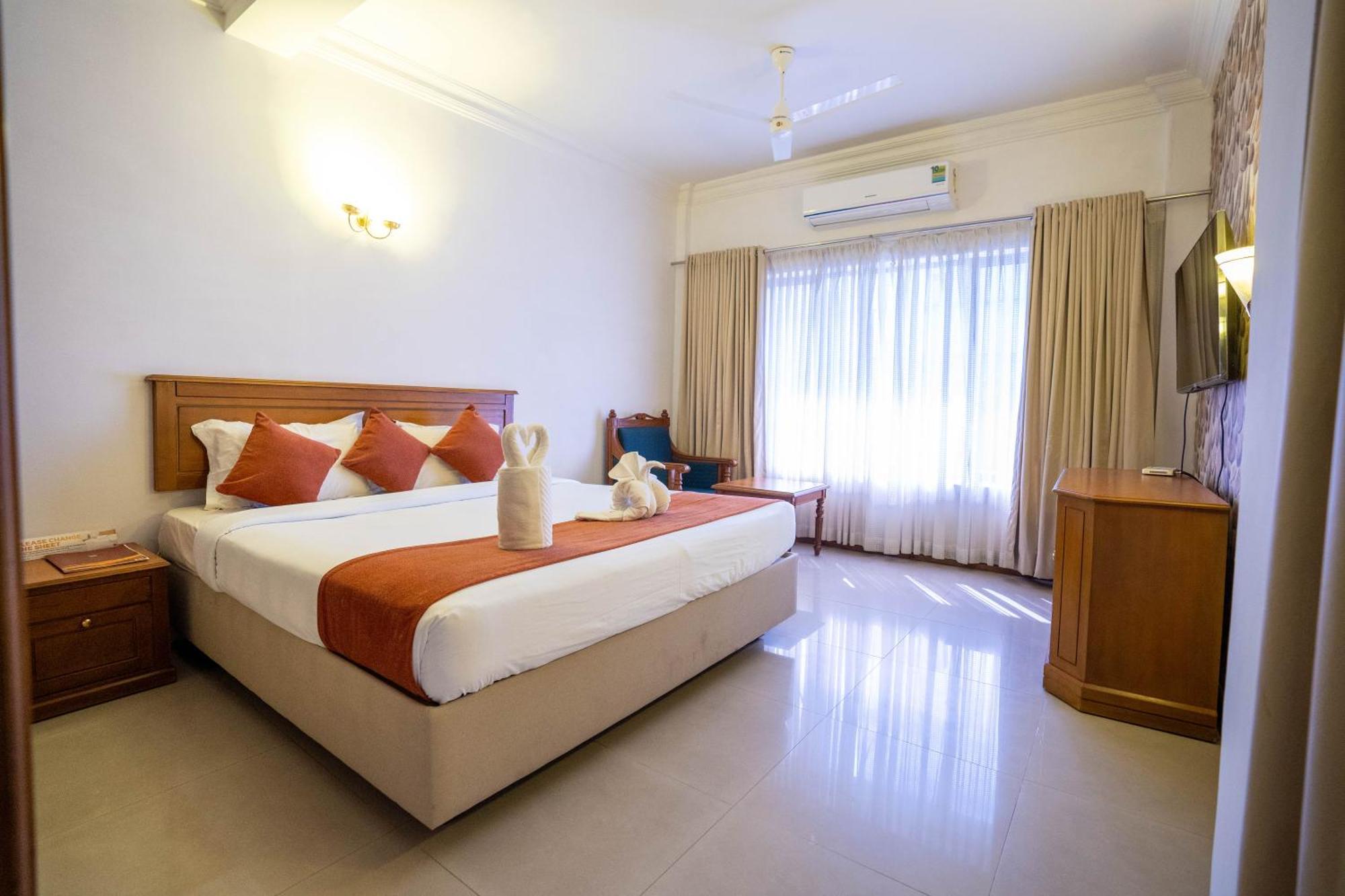 Casino Hotels Ltd Thrissur Exterior foto